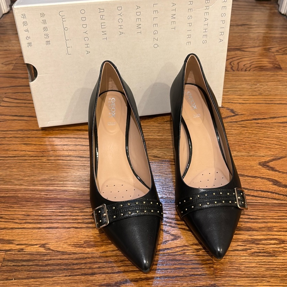 Geox Woman’s black leather heels pumps Sz 40 Euro 9 US